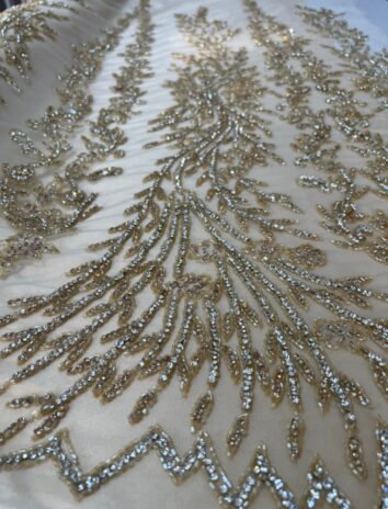 Bdfashionone all over luxury design, 4.5 yard, Rhinestone, luxury dress, crystals, gown dress, special design, high fashion, wedding dress - Image 3